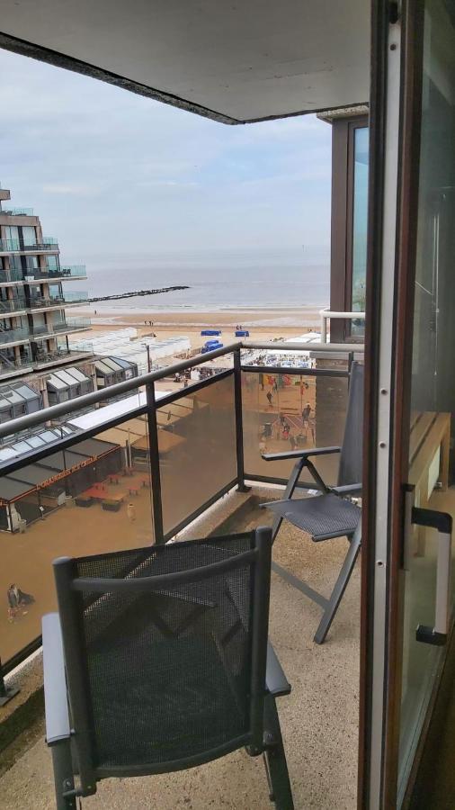 Appartement Met Zeezicht Op Het Van Bunnenplein นอคเคอ-เฮสท์ ภายนอก รูปภาพ